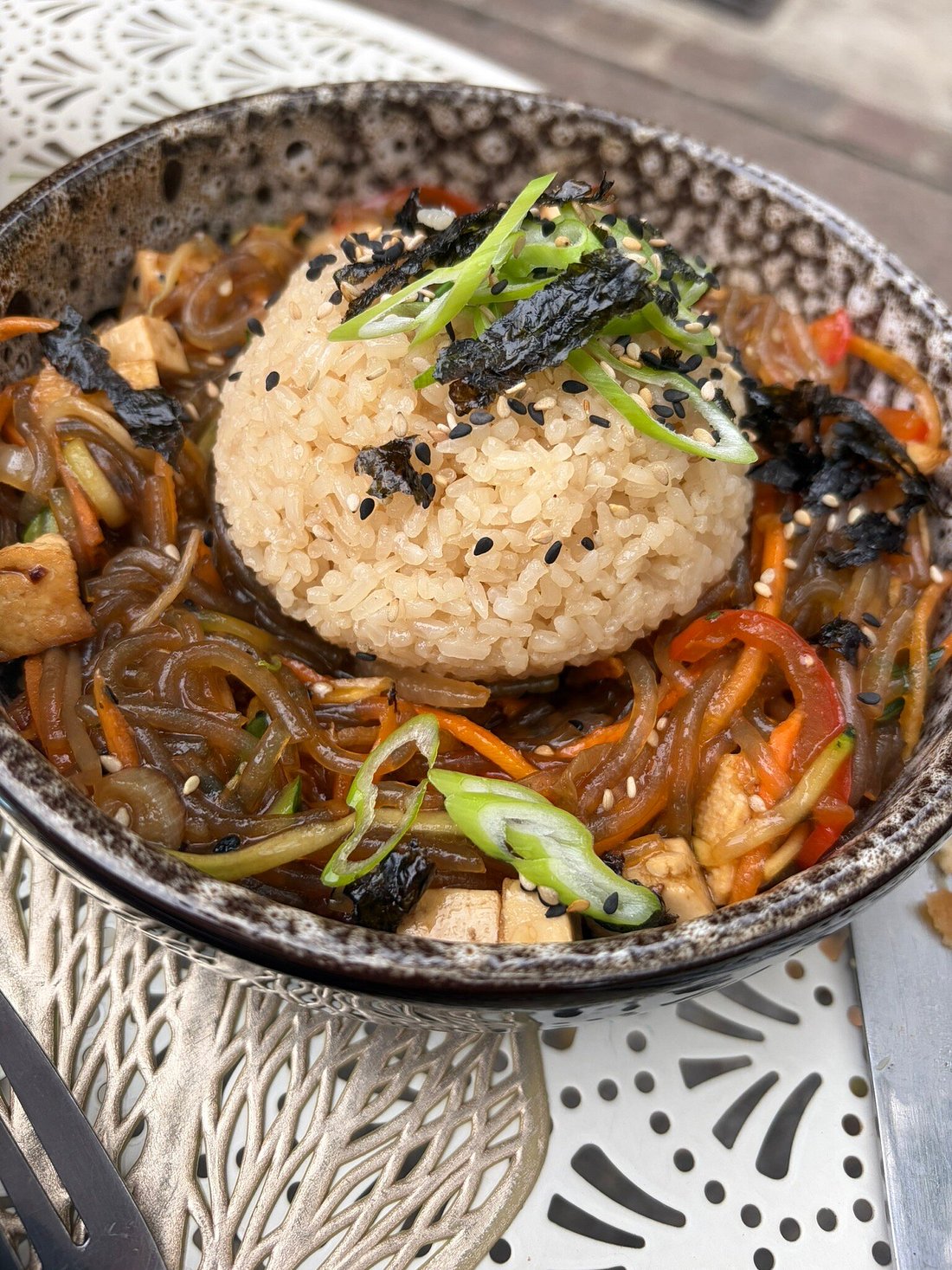 Plat du jour bio au Green Roses Café